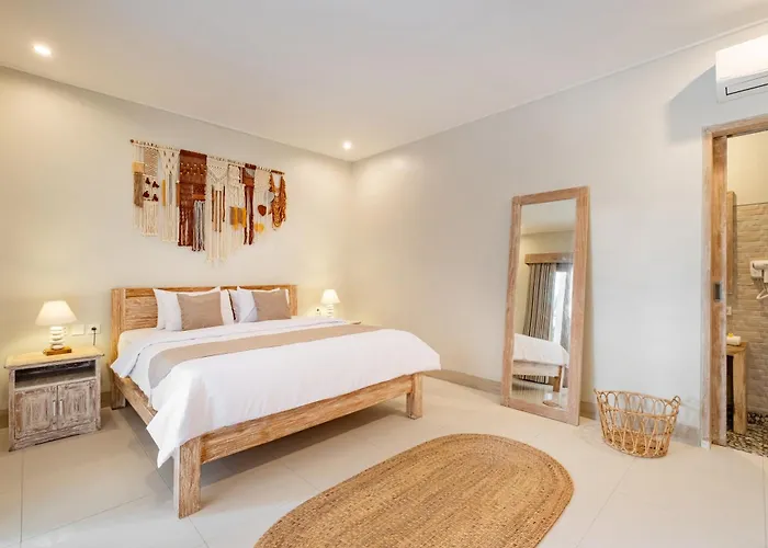 别墅 ☆ Larissa ☆ 2br Pool Kuta Petitenget
