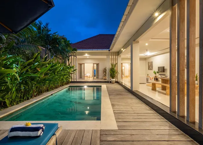 ☆ Larissa ☆ 2br Pool Kuta Petitenget * 塞米亚克
