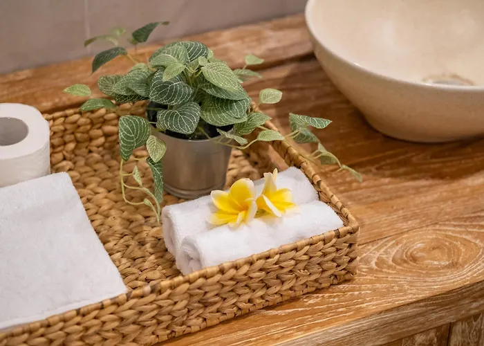 别墅 ☆ Larissa ☆ 2br Pool Kuta Petitenget 塞米亚克