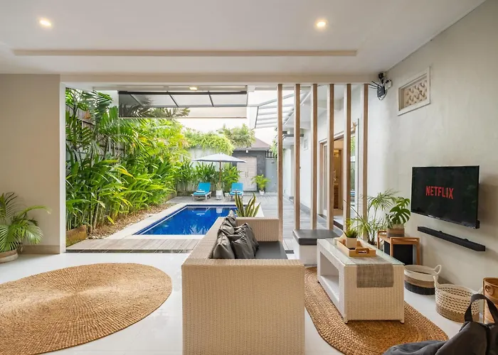 别墅 ☆ Larissa ☆ 2br Pool Kuta Petitenget 塞米亚克