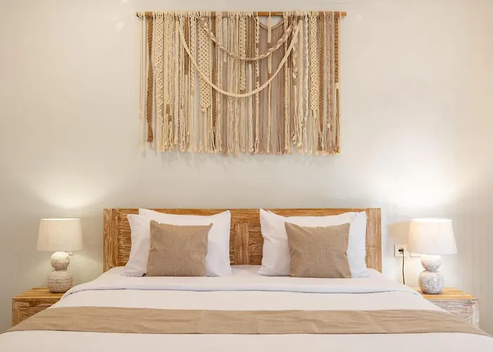 别墅 ☆ Larissa ☆ 2br Pool Kuta Petitenget