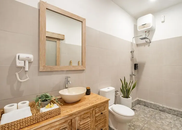 别墅 ☆ Larissa ☆ 2br Pool Kuta Petitenget