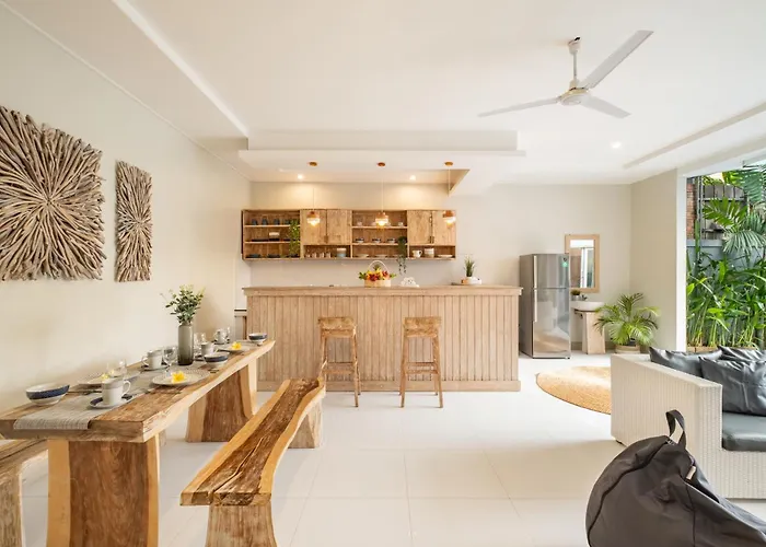 ☆ Larissa ☆ 2br Pool Kuta Petitenget 塞米亚克