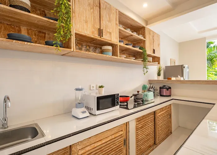 别墅 ☆ Larissa ☆ 2br Pool Kuta Petitenget 塞米亚克