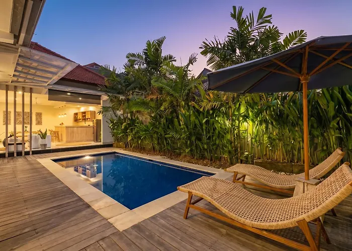 ☆ Larissa ☆ 2br Pool Kuta Petitenget * 塞米亚克