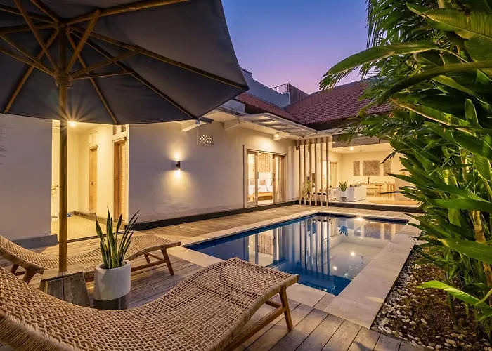 ☆ Larissa ☆ 2br Pool Kuta Petitenget 别墅 *